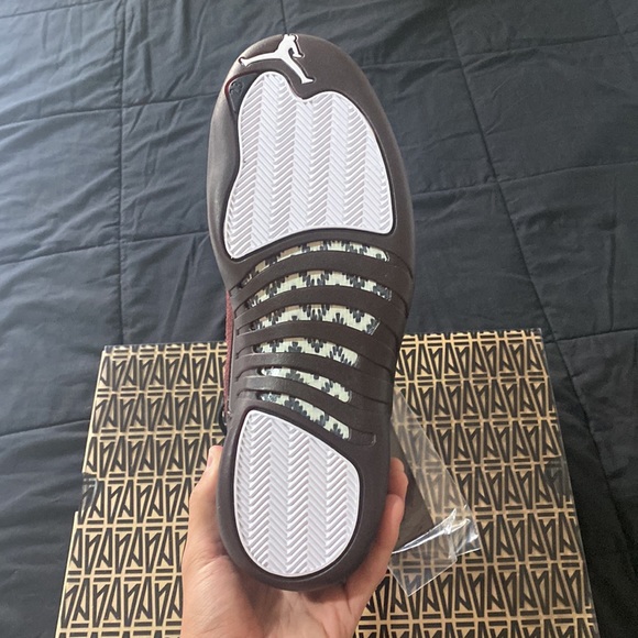 Air Jordan 12 retro A Ma Maniere Black Burgundy crush - Picture 3 of 4